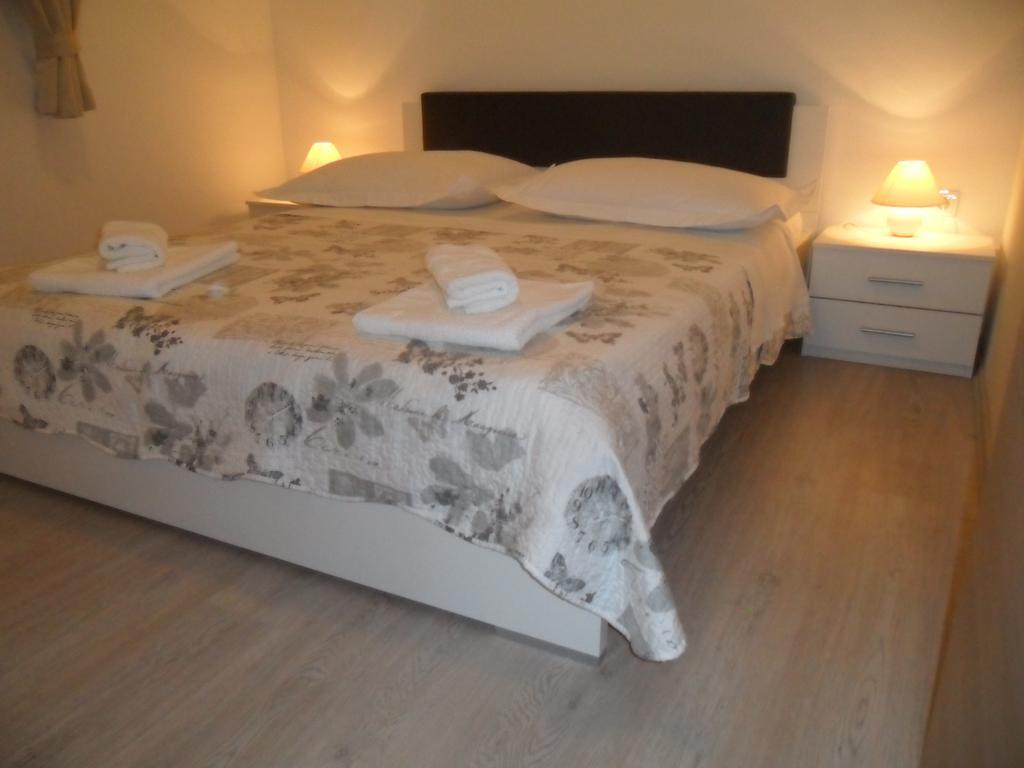 Apartman Soda Lejlighed Trogir Eksteriør billede
